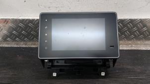 Gebruikte Display Interieur Renault Trafic (1FL/2FL/3FL/4FL) 2.0 dCi 16V 170 Prijs € 315,00 Margeregeling aangeboden door Autodemontagebedrijf van Boxtel