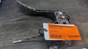 Gebruikte Gaspedaalpositie Sensor Renault Clio V (RJAB) 1.5 Blue dCi 100 Prijs € 26,25 Margeregeling aangeboden door Autodemontagebedrijf van Boxtel