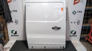 Gebruikte Schuifdeur rechts Renault Trafic (1FL/2FL/3FL/4FL) 2.0 dCi 16V 170 Prijs € 945,00 Margeregeling aangeboden door Autodemontagebedrijf van Boxtel