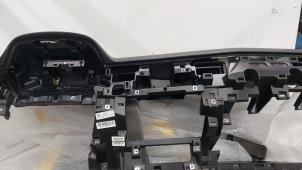 Gebruikte Dashboard Renault Arkana (RJLL) 1.6 E-Tech 145 16V Prijs € 472,50 Margeregeling aangeboden door Autodemontagebedrijf van Boxtel