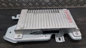 Gebruikte Radio versterker Ford Mondeo V Wagon 2.0 Hybrid 16V Prijs € 105,00 Margeregeling aangeboden door Autodemontagebedrijf van Boxtel