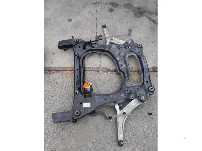 Gebruikte Subframe Renault Megane E-Tech (RCB) 40 kWh Prijs € 315,00 Margeregeling aangeboden door Autodemontagebedrijf van Boxtel