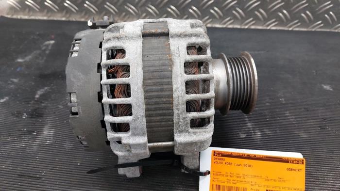 Gebruikte Dynamo Volvo XC60 II (UZ) 2.0 T5 16V Prijs € 47,25 Margeregeling aangeboden door Autodemontagebedrijf van Boxtel
