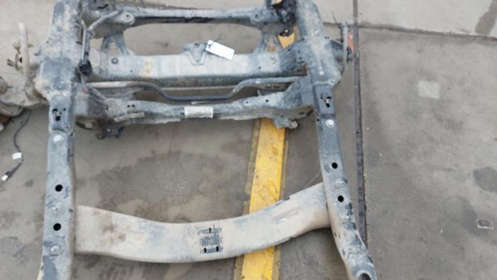 Gebruikte Subframe Mercedes Sprinter 3,5t (907.6/910.6) 315 CDI 2.0 D RWD Prijs € 420,00 Margeregeling aangeboden door Autodemontagebedrijf van Boxtel