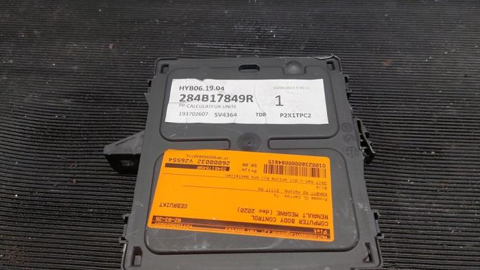 Gebruikte Computer Body Control Renault Megane IV (RFBB) 1.5 Energy dCi 115 Prijs € 52,50 Margeregeling aangeboden door Autodemontagebedrijf van Boxtel