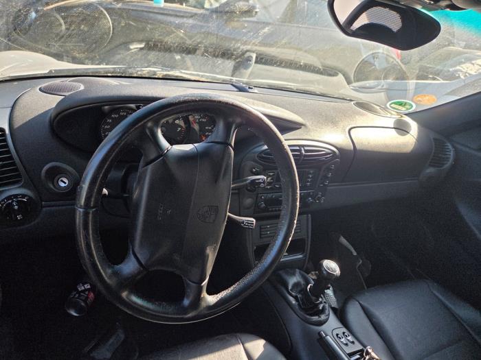 Gebruikte Dashboard Porsche Boxster (986) 2.5 24V Prijs € 682,50 Margeregeling aangeboden door Autodemontagebedrijf van Boxtel