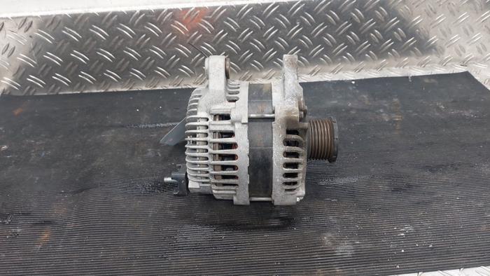 Gebruikte Dynamo Mercedes Vito (447.6) 1.6 111 CDI 16V Prijs € 52,50 Margeregeling aangeboden door Autodemontagebedrijf van Boxtel