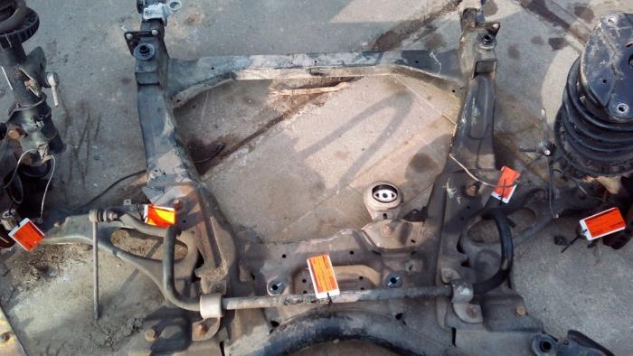 Gebruikte Subframe Mercedes Vito (447.6) 1.6 111 CDI 16V Prijs € 99,75 Margeregeling aangeboden door Autodemontagebedrijf van Boxtel
