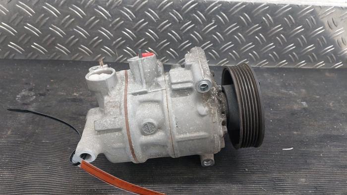 Gebruikte Aircopomp Volkswagen Caddy IV 2.0 TDI 102 Prijs € 73,50 Margeregeling aangeboden door Autodemontagebedrijf van Boxtel