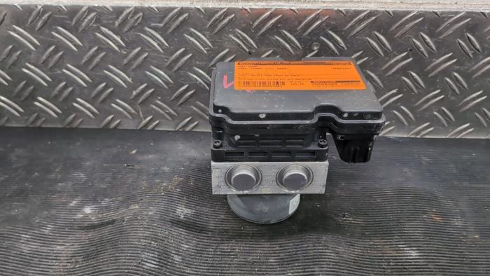 Gebruikte ABS Pomp Opel Combo Cargo 1.5 CDTI 100 Prijs € 131,25 Margeregeling aangeboden door Autodemontagebedrijf van Boxtel