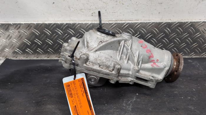 Gebruikte Cardanklok voor BMW M760 (G70) 3.0 M760e xDrive Prijs € 1.575,00 Margeregeling aangeboden door Autodemontagebedrijf van Boxtel