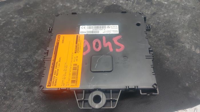 Gebruikte Bodycontrol Module Renault Master III (MA/MB/MC/MD/MH/MF/MG/MH) 2.3 dCi 135 16V FWD Prijs € 105,00 Margeregeling aangeboden door Autodemontagebedrijf van Boxtel