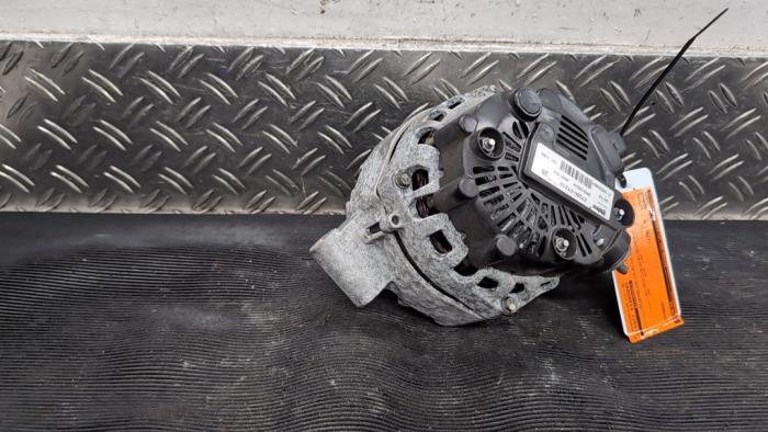 Gebruikte Dynamo Toyota C-HR (X1,X5) 1.2 16V Turbo Prijs € 183,75 Margeregeling aangeboden door Autodemontagebedrijf van Boxtel