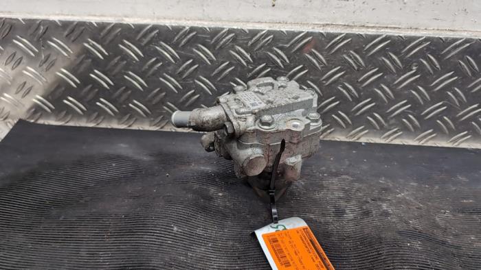 Gebruikte Pomp Servo Volkswagen Transporter T6 2.0 TDI 150 Prijs € 21,00 Margeregeling aangeboden door Autodemontagebedrijf van Boxtel