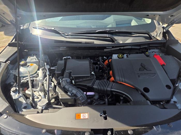 Gebruikte Motor Mitsubishi Outlander (GN) 2.4 16V PHEV 4x4 Prijs € 3.150,00 Margeregeling aangeboden door Autodemontagebedrijf van Boxtel