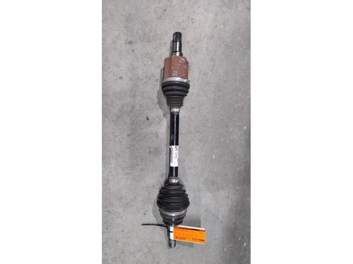 Gebruikte Aandrijfas links-voor Landrover Range Rover Velar (LY) 2.0 16V P400e AWD Prijs € 262,50 Margeregeling aangeboden door Autodemontagebedrijf van Boxtel