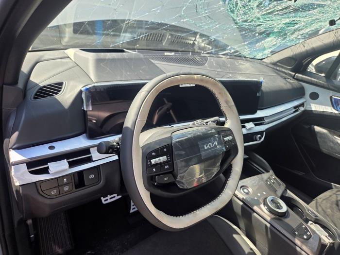 Gebruikte Head-up display Kia Sportage (NQ5E) 1.6 T-GDi PHEV 16V Prijs € 787,50 Margeregeling aangeboden door Autodemontagebedrijf van Boxtel