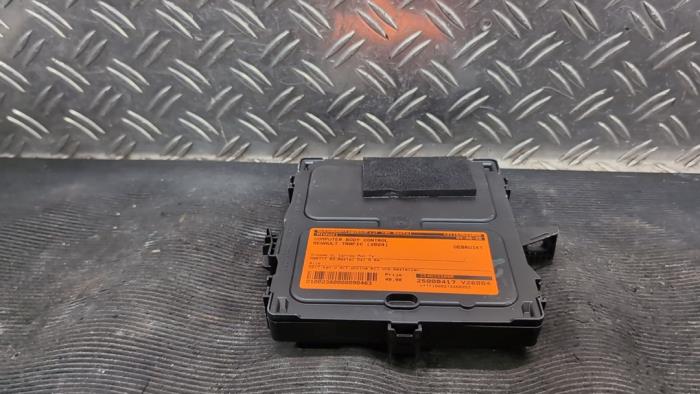 Gebruikte Bodycontrol Module Renault Trafic (1FL/2FL/3FL/4FL) 2.0 dCi 16V 170 Prijs € 42,00 Margeregeling aangeboden door Autodemontagebedrijf van Boxtel