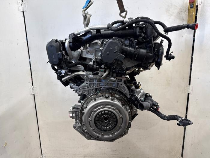 Gebruikte Motor Dacia Duster (DJF) 1.2 TCE 130 12V Mild Hybrid 4x2 Prijs € 3.150,00 Margeregeling aangeboden door Autodemontagebedrijf van Boxtel
