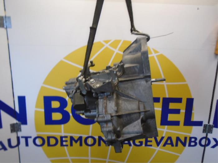 Gebruikte Versnellingsbak Alfa Romeo MiTo (955) 1.3 JTDm 16V Prijs € 315,00 Margeregeling aangeboden door Autodemontagebedrijf van Boxtel
