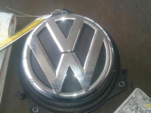 Gebruikte Handgreep Achterklep Volkswagen Golf Prijs op aanvraag aangeboden door Akkie Stomphorst Autodemontage