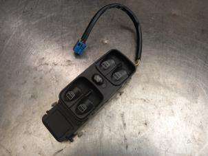 Gebruikte Elektrisch Raam Schakelaar Mercedes C Combi (S203) 2.2 C-200 CDI 16V Prijs € 15,00 Margeregeling aangeboden door Akkie Stomphorst Autodemontage
