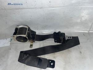 Gebruikte Veiligheidsgordel rechts-voor Ford Mondeo I Wagon 1.6i 16V (U9) Prijs € 20,00 Margeregeling aangeboden door Autobedrijf Brooks
