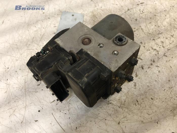 Gebruikte ABS Pomp Opel Combo (Corsa C) 1.7 DI 16V Prijs € 30,00 Margeregeling aangeboden door Autobedrijf Brooks