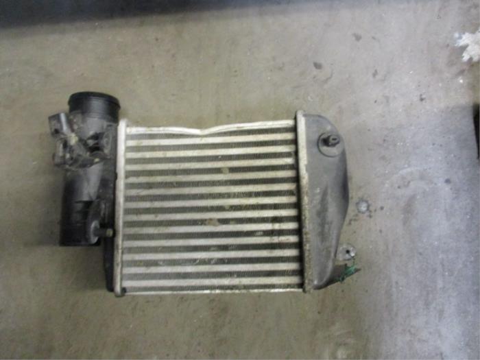 Gebruikte Intercooler Audi A6 Avant (C6) 2.7 TDI V6 24V Prijs € 40,00 Margeregeling aangeboden door Autobedrijf Brooks