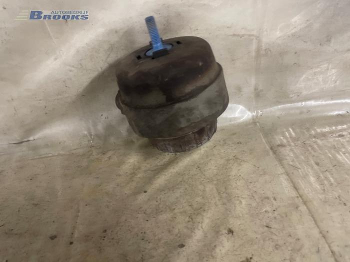 Gebruikte Motorrubber Audi A6 Avant (C6) 2.7 TDI V6 24V Prijs € 32,00 Margeregeling aangeboden door Autobedrijf Brooks
