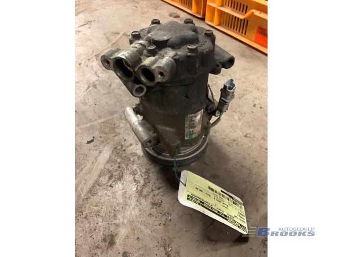Gebruikte Aircopomp Renault Kangoo Express (FW) 1.5 dCi 105 FAP Prijs € 15,00 Margeregeling aangeboden door Autobedrijf Brooks