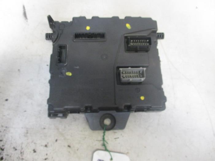 Gebruikte Computer Body Control Renault Kangoo Express (FW) 1.5 dCi 105 FAP Prijs € 60,00 Margeregeling aangeboden door Autobedrijf Brooks