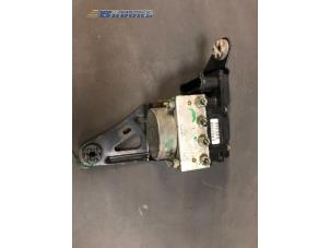 Gebruikte ABS Pomp Renault Kangoo Express (FW) 1.5 dCi 105 FAP Prijs € 88,00 Margeregeling aangeboden door Autobedrijf Brooks