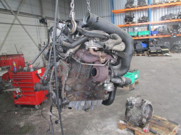 Gebruikte Motor Volkswagen Passat Variant (3C5) 2.0 TDI 16V 140 Prijs € 700,00 Margeregeling aangeboden door Autobedrijf Brooks