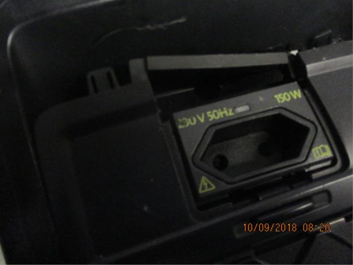 Gebruikte Diversen Volkswagen Passat Variant (3C5) 2.0 TDI 16V 140 Prijs € 20,00 Margeregeling aangeboden door Autobedrijf Brooks