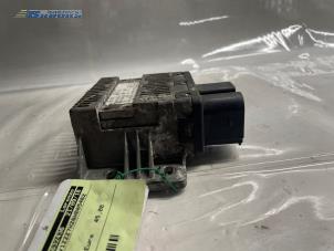 Computer Koeling van een Volkswagen Transporter T5 1.9 TDi 2006