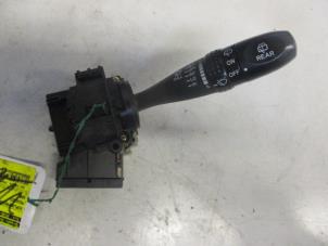 Gebruikte Ruitenwis Schakelaar Hyundai Getz 1.3i 12V Prijs € 20,00 Margeregeling aangeboden door Autobedrijf Brooks