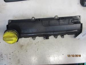 Gebruikte Kleppendeksel Renault Kangoo Express (FC) 1.5 dCi 60 Prijs € 24,00 Margeregeling aangeboden door Autobedrijf Brooks