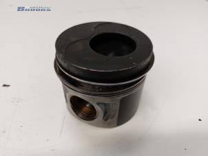 Gebruikte Zuiger Audi A3 (8P1) 1.9 TDI Prijs € 30,00 Margeregeling aangeboden door Autobedrijf Brooks