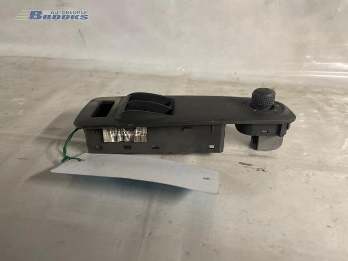 Spiegel Schakelaar van een Peugeot Boxer (U9) 2.2 HDi 120 Euro 4 2008