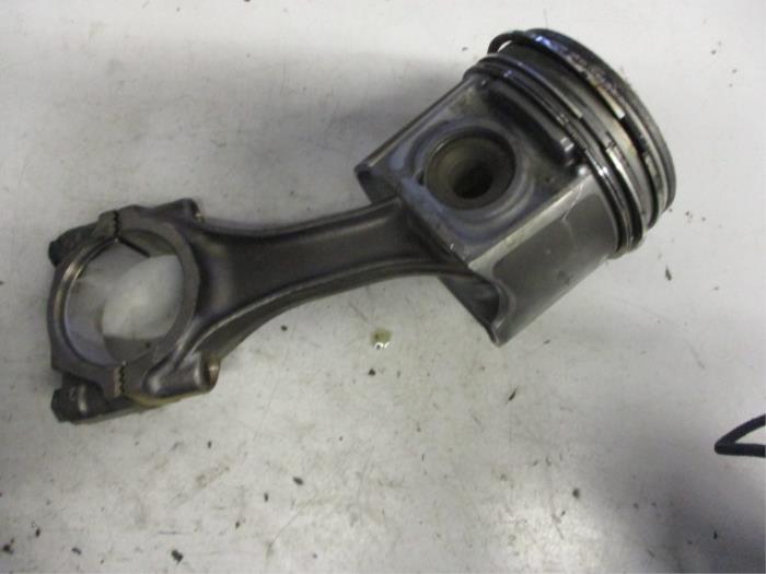 Gebruikte Zuiger Peugeot Boxer (244) 2.8 HDi 127 Prijs op aanvraag aangeboden door Autobedrijf Brooks