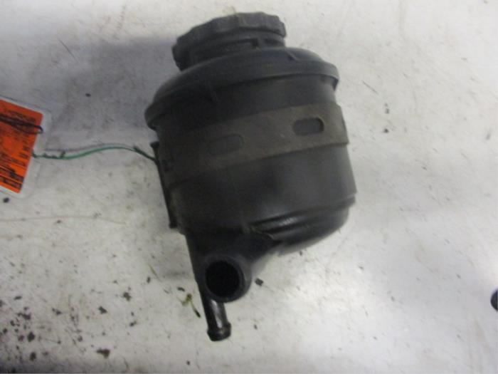 Gebruikte Servo Oliereservoir Daihatsu Feroza Soft Top (F300) Prijs op aanvraag aangeboden door Autobedrijf Brooks