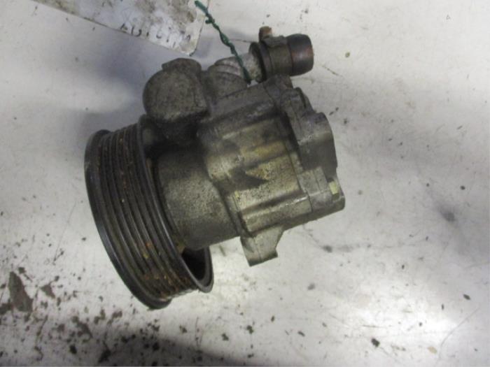 Gebruikte Servopomp Volkswagen Lupo (6X1) 1.0 MPi 50 Prijs € 30,00 Margeregeling aangeboden door Autobedrijf Brooks