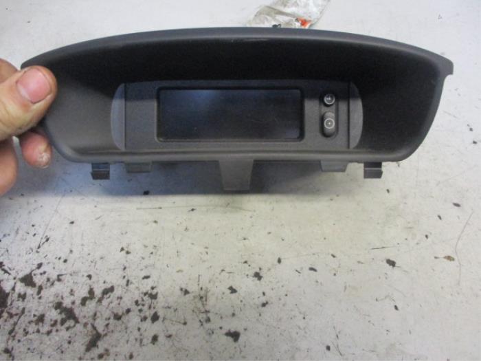 Gebruikte Display Interieur Opel Meriva (A) 1.7 DTI 16V Prijs € 20,00 Margeregeling aangeboden door Autobedrijf Brooks