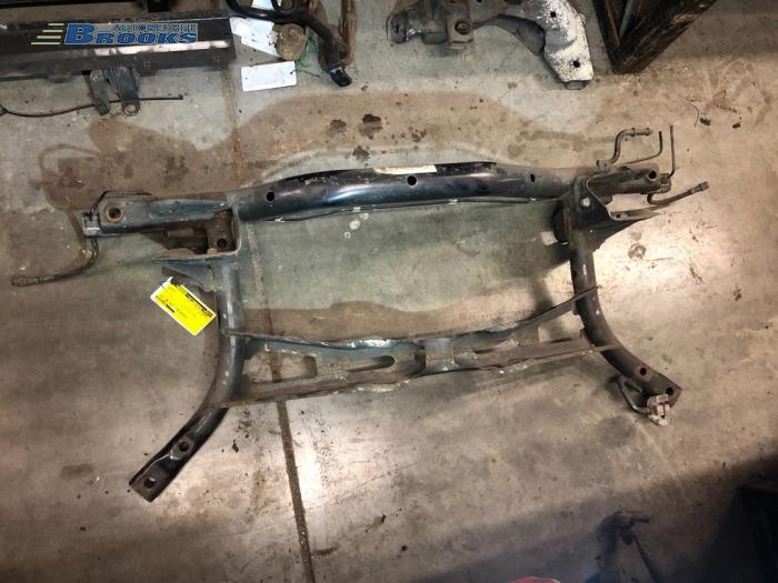 Subframe van een Volkswagen Golf V (1K1) 1.9 TDI 2006