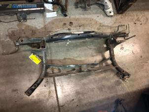 Gebruikte Subframe Volkswagen Golf V (1K1) 1.9 TDI Prijs € 50,00 Margeregeling aangeboden door Autobedrijf Brooks