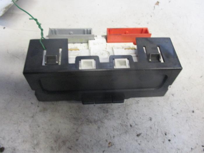 Gebruikte Display Interieur Renault Clio II (BB/CB) 1.2 16V Prijs € 15,00 Margeregeling aangeboden door Autobedrijf Brooks