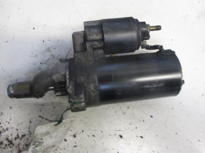 Gebruikte Startmotor Volkswagen Passat Variant (3B5) 2.5 TDI V6 24V Prijs € 15,00 Margeregeling aangeboden door Autobedrijf Brooks