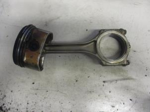 Gebruikte Zuiger Audi A4 (B6) 3.0 V6 30V Prijs op aanvraag aangeboden door Autobedrijf Brooks