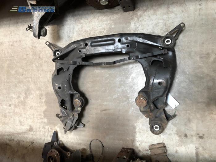 Gebruikte Subframe Audi A6 Quattro (C5) 2.5 TDI V6 24V Prijs € 25,00 Margeregeling aangeboden door Autobedrijf Brooks